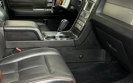 Lincoln Navigator, 2006 год, 1 250 000 рублей, 10 фотография