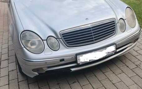 Mercedes-Benz E-Класс, 2004 год, 600 000 рублей, 2 фотография