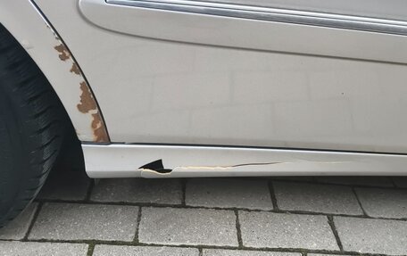 Mercedes-Benz E-Класс, 2004 год, 600 000 рублей, 13 фотография