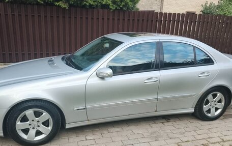Mercedes-Benz E-Класс, 2004 год, 600 000 рублей, 20 фотография
