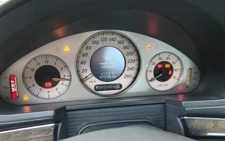 Mercedes-Benz E-Класс, 2004 год, 600 000 рублей, 16 фотография