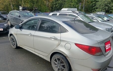 Hyundai Solaris II рестайлинг, 2013 год, 435 000 рублей, 4 фотография