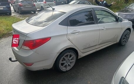 Hyundai Solaris II рестайлинг, 2013 год, 435 000 рублей, 5 фотография
