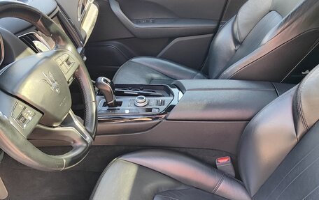 Maserati Levante I, 2017 год, 4 200 000 рублей, 7 фотография