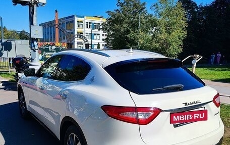 Maserati Levante I, 2017 год, 4 200 000 рублей, 3 фотография