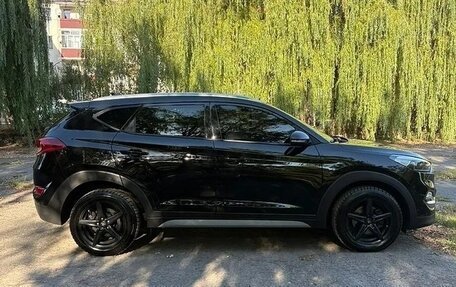 Hyundai Tucson III, 2017 год, 1 800 000 рублей, 3 фотография