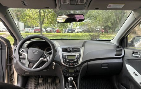 Hyundai Solaris II рестайлинг, 2011 год, 550 000 рублей, 7 фотография