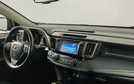 Toyota RAV4, 2018 год, 2 599 000 рублей, 17 фотография