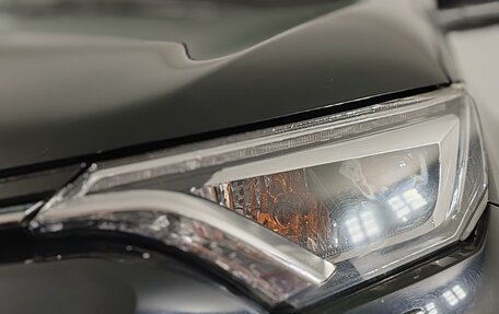 Toyota RAV4, 2018 год, 2 599 000 рублей, 21 фотография