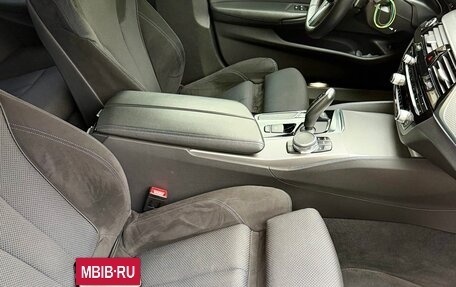BMW 5 серия, 2019 год, 3 700 000 рублей, 24 фотография