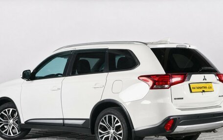 Mitsubishi Outlander III рестайлинг 3, 2017 год, 2 249 000 рублей, 5 фотография