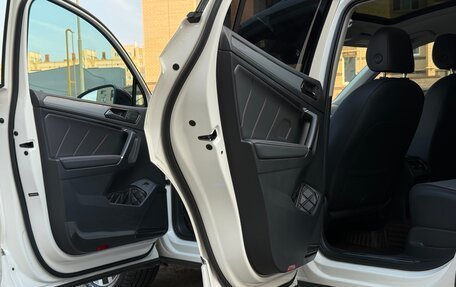 Volkswagen Tiguan II, 2020 год, 4 000 000 рублей, 14 фотография
