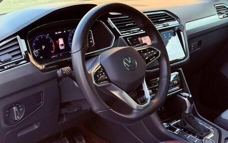 Volkswagen Tiguan II, 2020 год, 4 000 000 рублей, 19 фотография