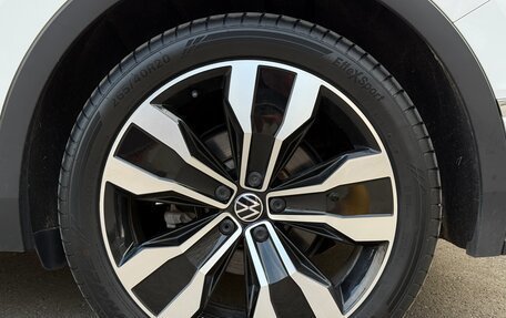 Volkswagen Tiguan II, 2020 год, 4 000 000 рублей, 28 фотография