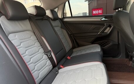 Volkswagen Tiguan II, 2020 год, 4 000 000 рублей, 23 фотография