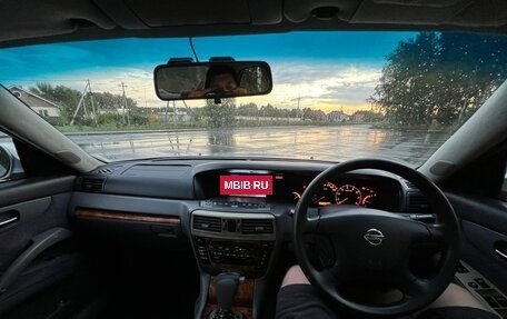 Nissan Gloria XI, 2000 год, 600 000 рублей, 7 фотография