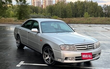 Nissan Gloria XI, 2000 год, 600 000 рублей, 2 фотография
