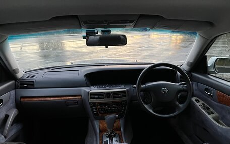 Nissan Gloria XI, 2000 год, 600 000 рублей, 9 фотография