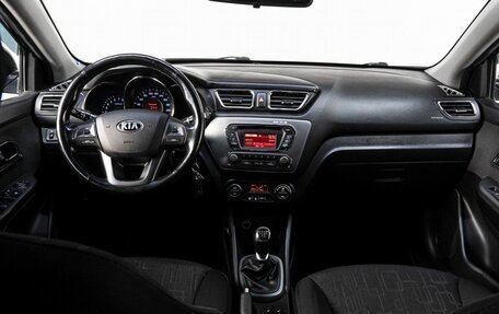 KIA Rio III рестайлинг, 2013 год, 850 000 рублей, 16 фотография