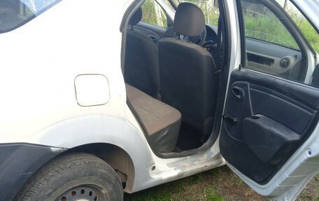 Renault Logan I, 2013 год, 258 800 рублей, 4 фотография