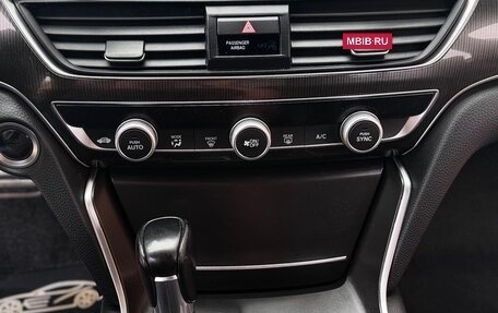 Honda Accord IX рестайлинг, 2019 год, 1 800 000 рублей, 13 фотография