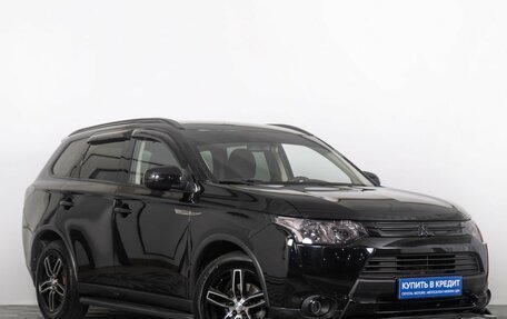 Mitsubishi Outlander III рестайлинг 3, 2014 год, 1 399 000 рублей, 2 фотография