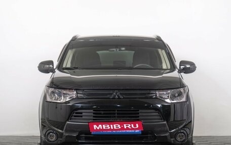 Mitsubishi Outlander III рестайлинг 3, 2014 год, 1 399 000 рублей, 4 фотография