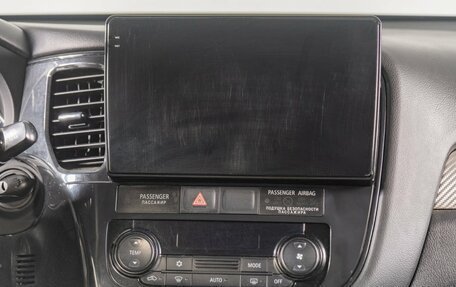 Mitsubishi Outlander III рестайлинг 3, 2014 год, 1 399 000 рублей, 16 фотография