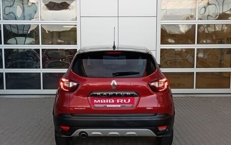 Renault Kaptur I рестайлинг, 2018 год, 1 800 000 рублей, 6 фотография