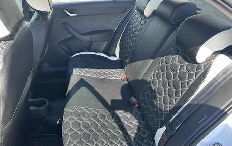 Skoda Rapid I, 2017 год, 1 150 000 рублей, 13 фотография