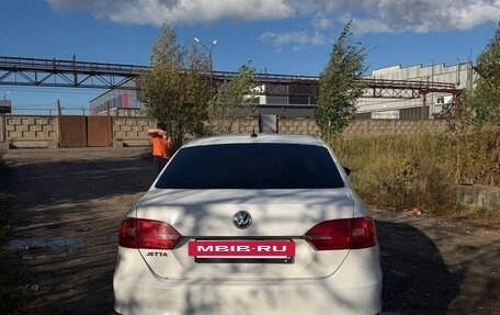 Volkswagen Jetta VI, 2014 год, 1 090 000 рублей, 4 фотография