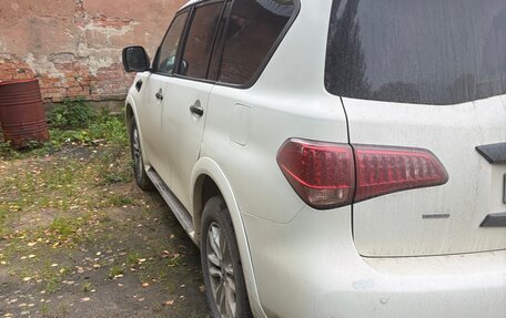 Infiniti QX56, 2011 год, 1 300 000 рублей, 12 фотография