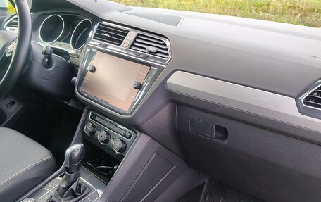 Volkswagen Tiguan II, 2020 год, 2 950 000 рублей, 12 фотография