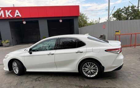 Toyota Camry, 2019 год, 2 550 000 рублей, 4 фотография
