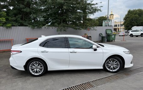 Toyota Camry, 2019 год, 2 550 000 рублей, 3 фотография