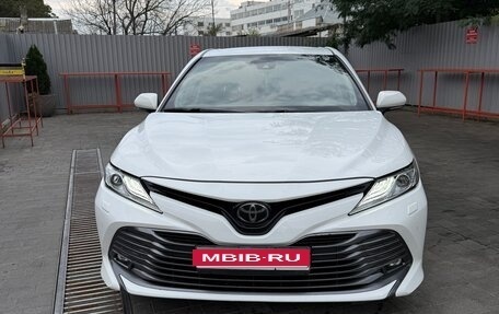 Toyota Camry, 2019 год, 2 550 000 рублей, 7 фотография