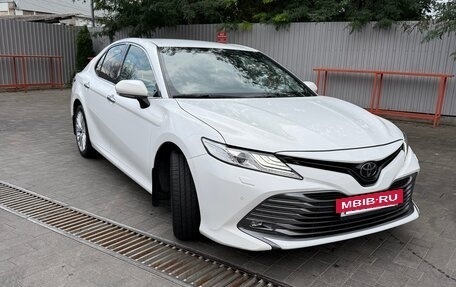 Toyota Camry, 2019 год, 2 550 000 рублей, 2 фотография