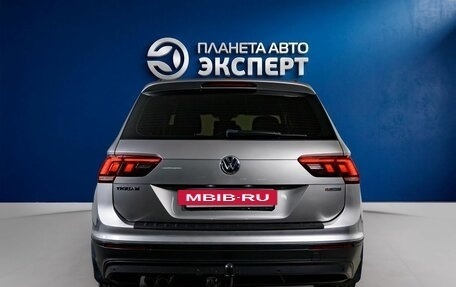 Volkswagen Tiguan II, 2019 год, 2 800 000 рублей, 4 фотография