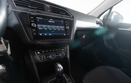 Volkswagen Tiguan II, 2019 год, 2 800 000 рублей, 15 фотография