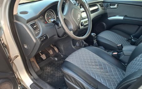 KIA Sportage II, 2010 год, 830 000 рублей, 18 фотография