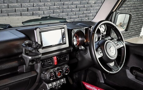 Suzuki Jimny, 2021 год, 2 300 000 рублей, 15 фотография