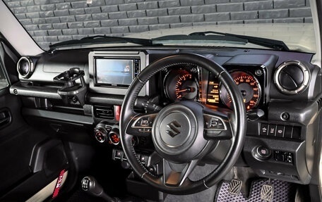 Suzuki Jimny, 2021 год, 2 300 000 рублей, 12 фотография