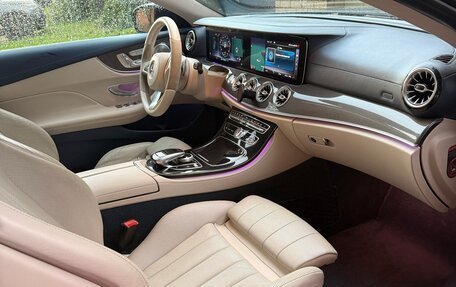 Mercedes-Benz E-Класс, 2017 год, 3 700 000 рублей, 12 фотография