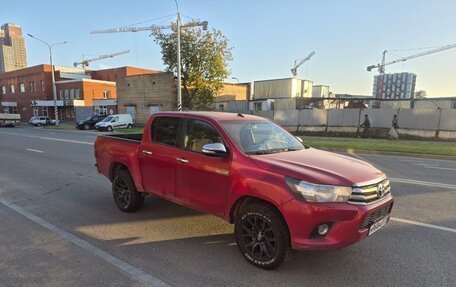 Toyota Hilux VIII, 2017 год, 2 350 000 рублей, 3 фотография