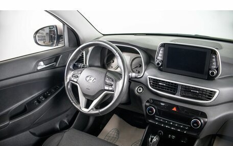 Hyundai Tucson III, 2019 год, 1 999 000 рублей, 12 фотография