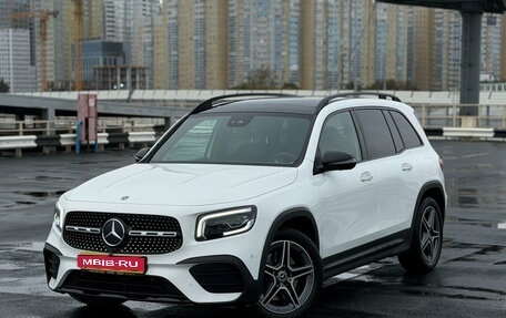 Mercedes-Benz GLB, 2019 год, 3 689 000 рублей, 1 фотография