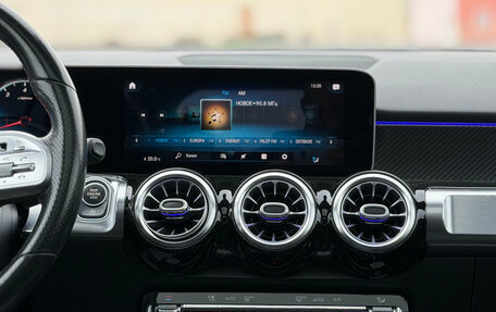 Mercedes-Benz GLB, 2019 год, 3 689 000 рублей, 22 фотография