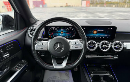Mercedes-Benz GLB, 2019 год, 3 689 000 рублей, 24 фотография