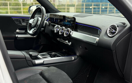 Mercedes-Benz GLB, 2019 год, 3 689 000 рублей, 28 фотография