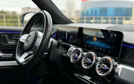 Mercedes-Benz GLB, 2019 год, 3 689 000 рублей, 29 фотография